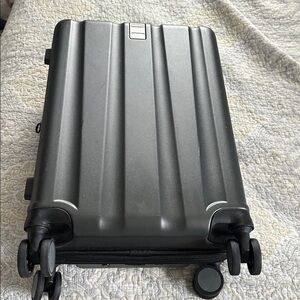 Sleek Gray Travel Suitcase with USB Charging Port